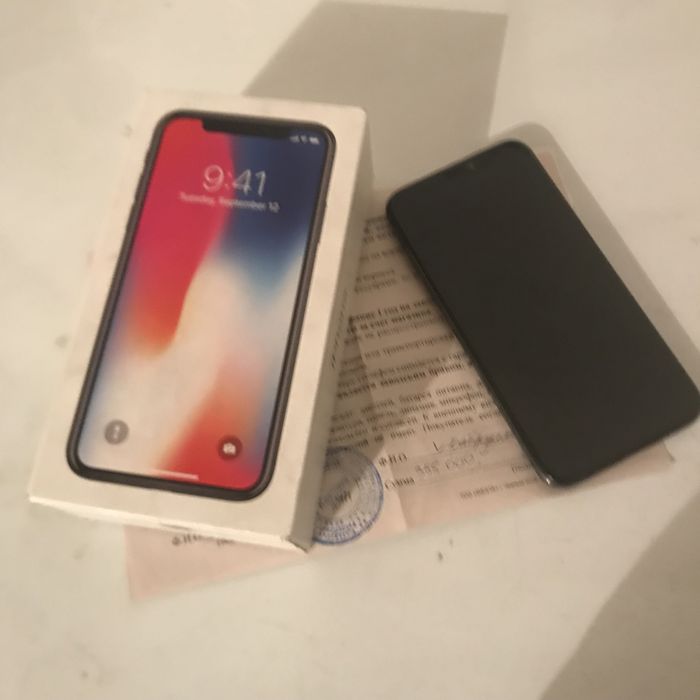 Айфон Х прадоется ..