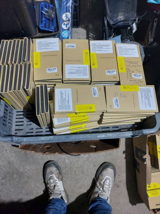 Lichidare stoc folii sticlă (tempered glass) Samsung & Sony –400buc