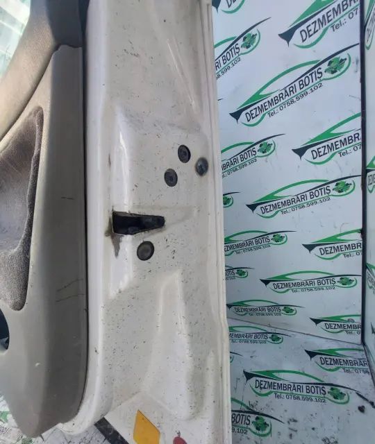 Usa / Portiera fata dreapta Volkswagen VW Passat 2002