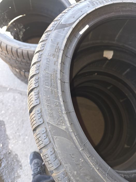 Anvelope de iarna i 245 40 19
