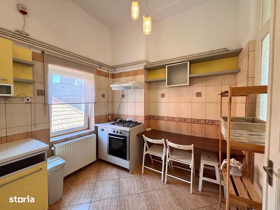 Apartament cu 3 camere de închiriat | Primaverii
