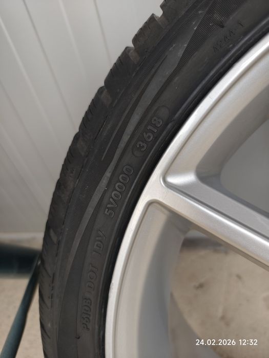 20/5/112-МЕРЦЕДЕС Ц и Е класа,с добри ЗИМНИ гуми -255/35/20-перфектни