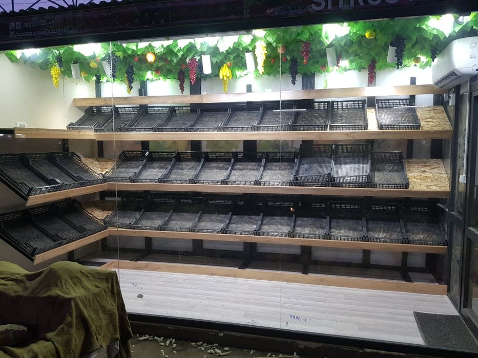 Vitrina polka meva sabzavodlar uchun