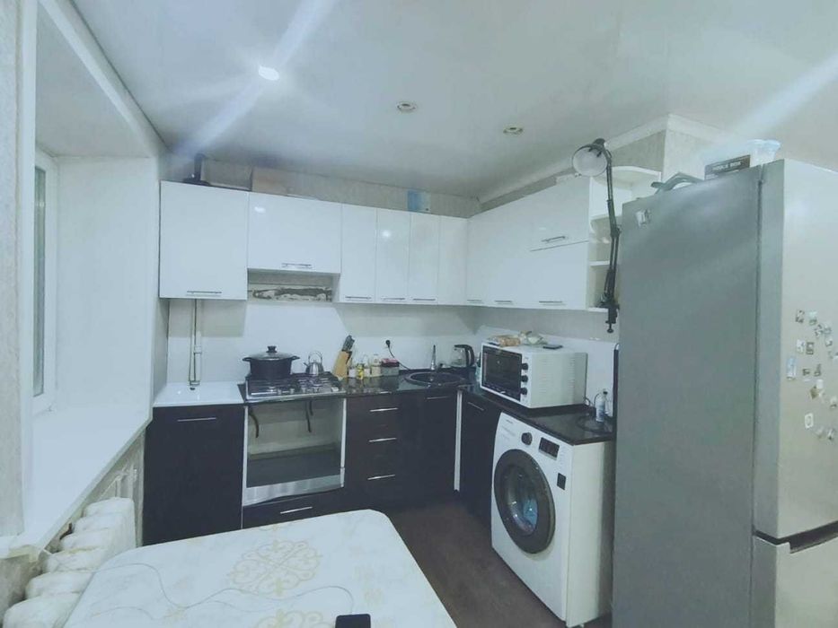 2 комнатная  2 этаж  15 млн Торг