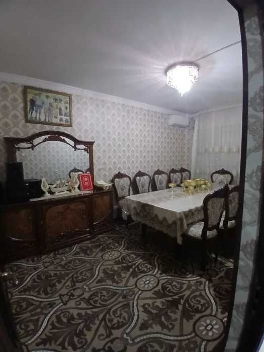 Продаю свою квартиру Юнусабад 15 кв 4/5/5