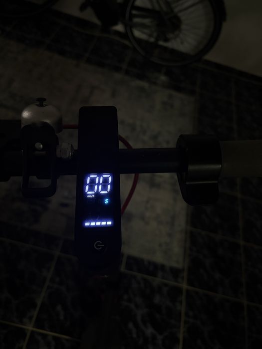 Trotineta electrica ( 31km/h)