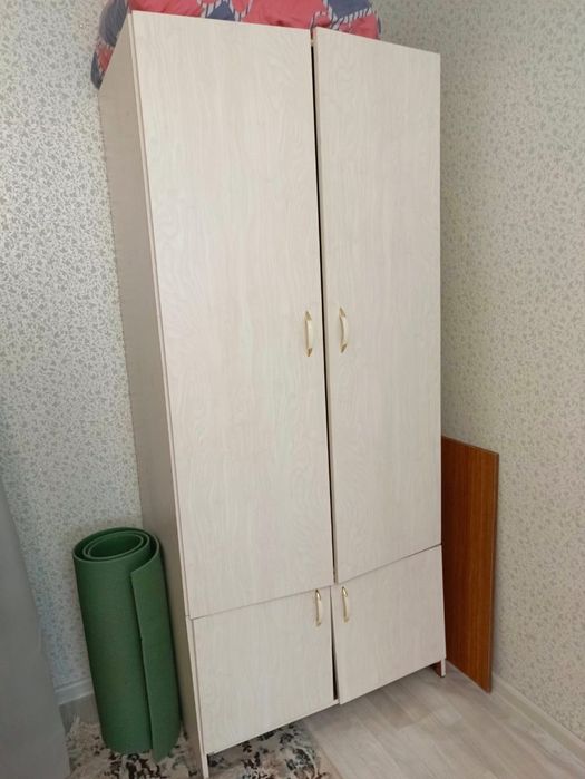 Срочно продам шкаф
