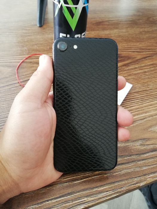 Продам айфон 7 орегенал