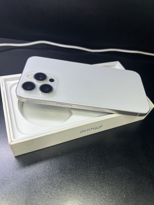 iPhone 15 Pro Max