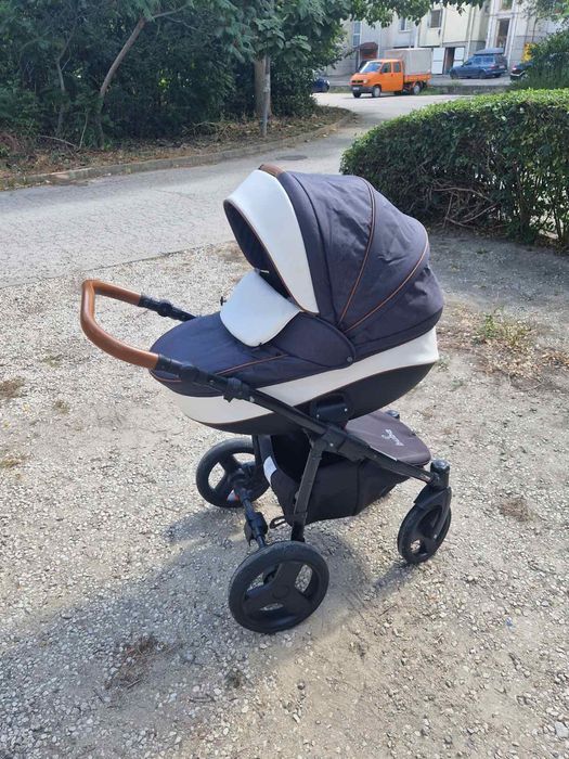 Бебешка количка Buba