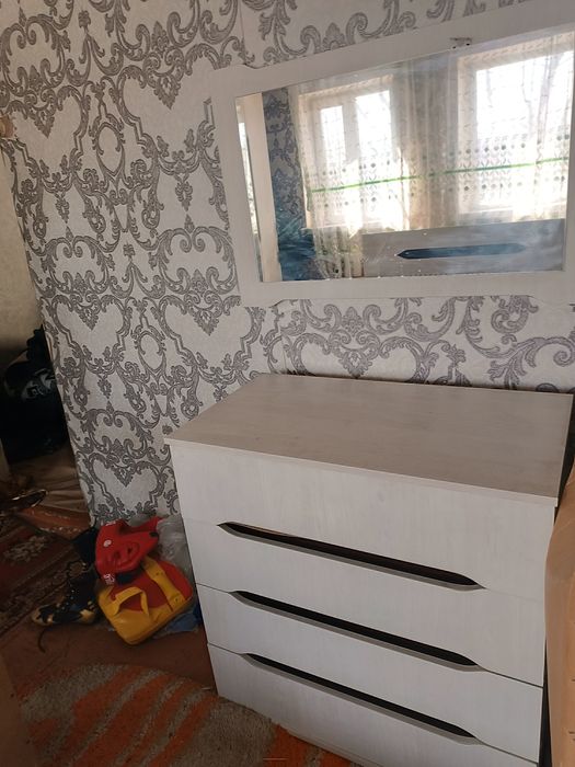 Продам спальный гарнитур