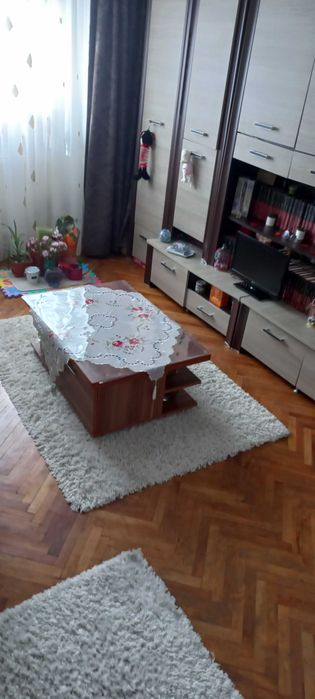 Schimb sau vând apartamen