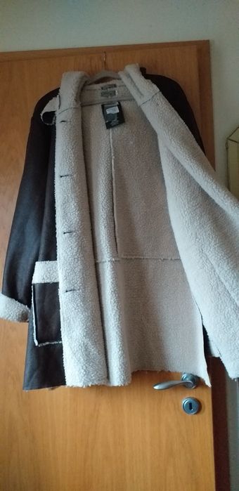 Scurta imitație blana, noua, mărimea 54, cu gluga