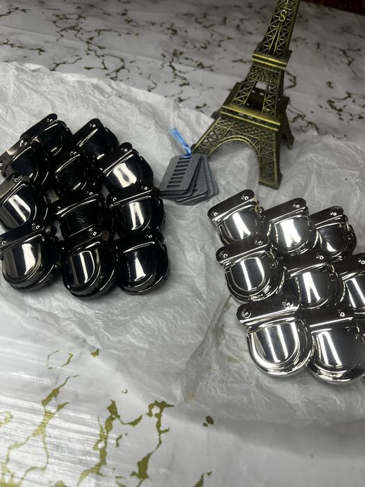 Sumka uchun qulf (замо́к-защёлка)