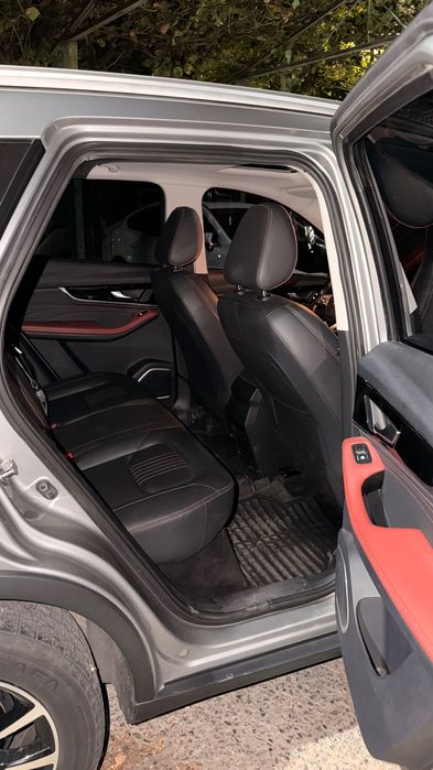 FAW Bestune T33 1.6 AT Luxury — 2022 yil Краска Родная