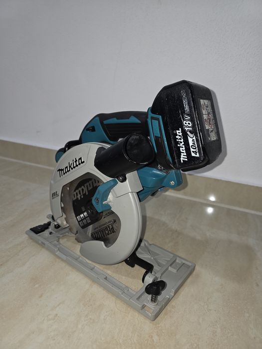 Fierastrau circular Makita DHS 680