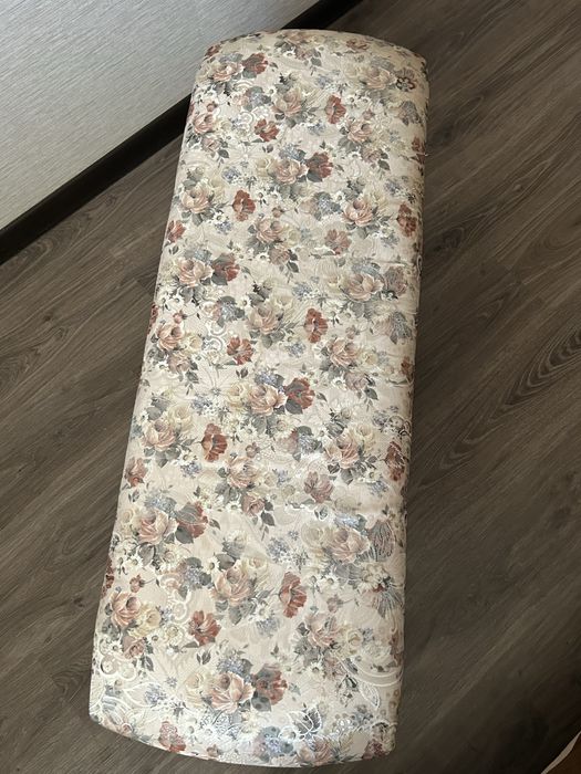Столик новый красивый