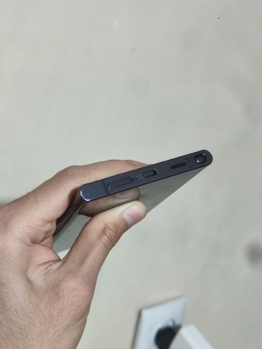 Samsung s22 ultra 12/256gb radnoy