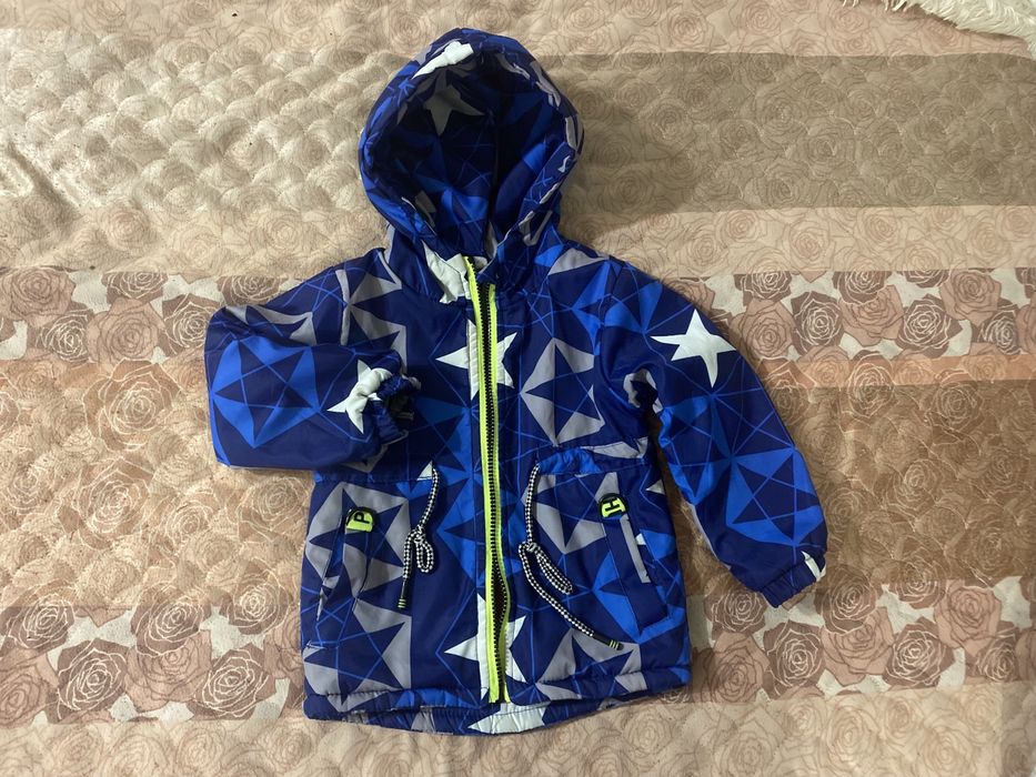 Продам комбинезон на мальчика.