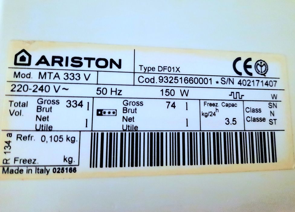 Холодильник двухкамерный Ariston