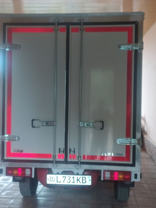 Faw gruzovik izotermechiskiy kuzov
