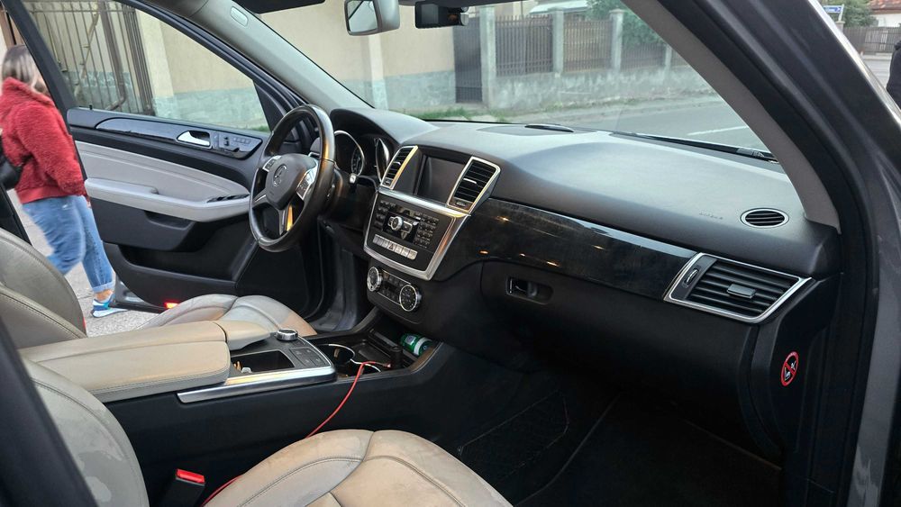 ceasuri bord Europa Mercedes A1669003005 ML W166 GLE ML350 ML250