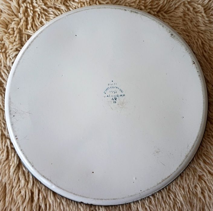 Eмайлирани тави (комплект) - 2 бр.