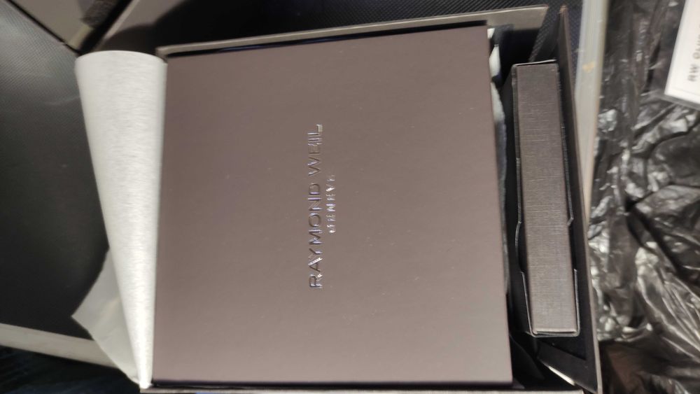 Коробка к часам Raymond Weil