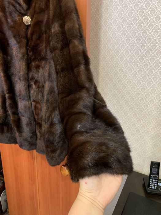 Продам норковую шубу