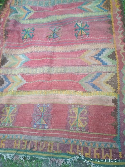 Продам ковер ручной работы