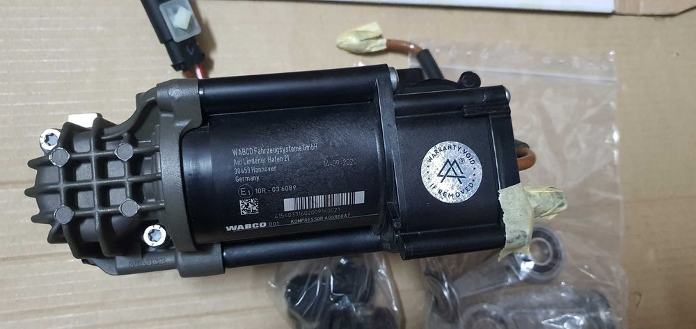Compresor original WABCO pentru Mercedes C Class, GLC Class