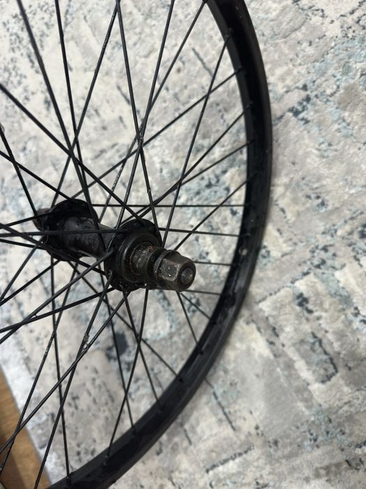 Продам колесо на bmx saltplus