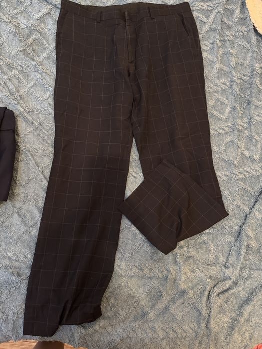 Белая рубашка , штаны ,  пиджак М , 48