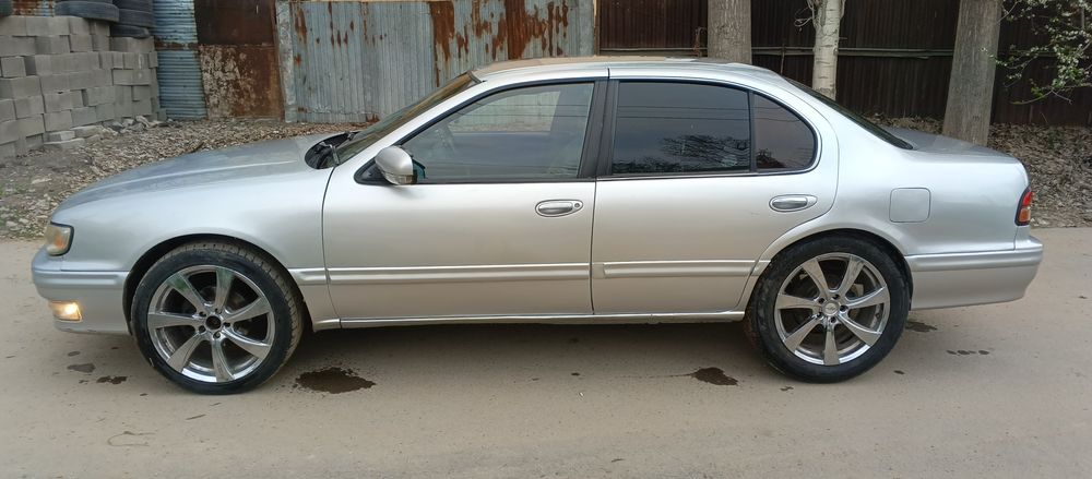 Nissan Cefiro 1996