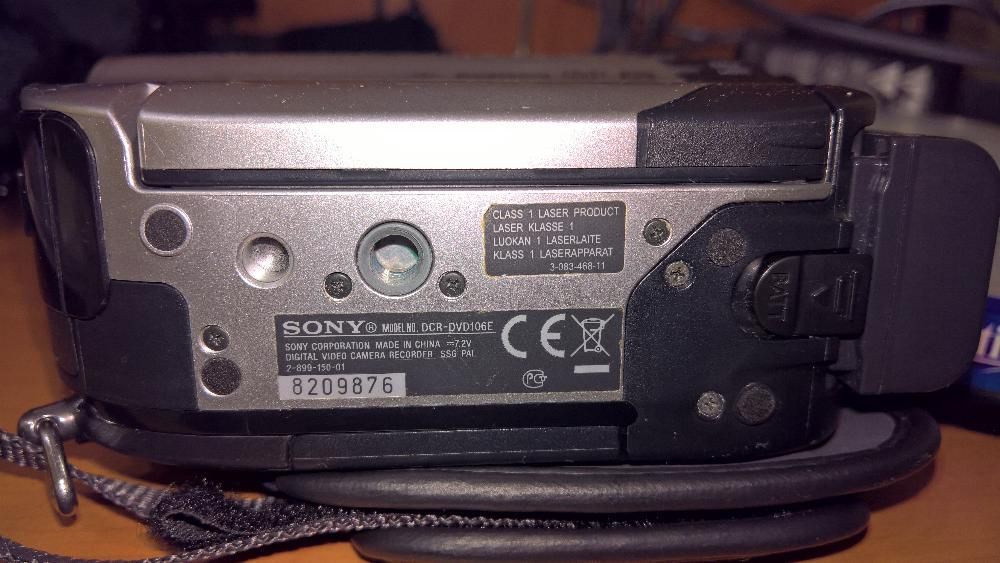 Camera video digitala Sony DVR DVD106E