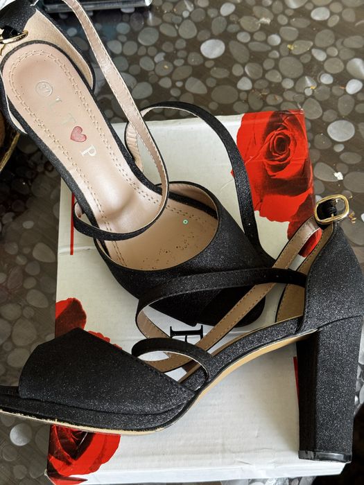 Дамски официални обувки 37 номер