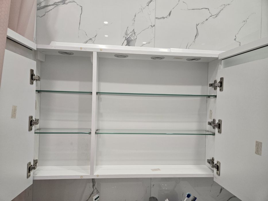 Продам шкафчик для ванной комнаты