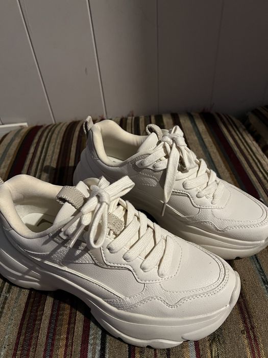 Кроссовки ZARA. ,0