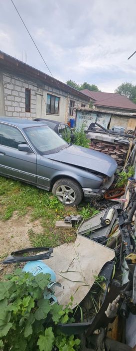 BMW E34 (1990) — документы в порядке.