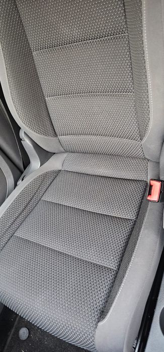 Vând volswagen touran