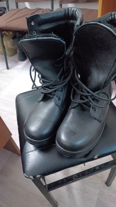 Продам берцы новый