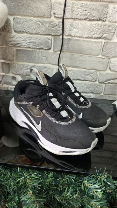 Оригинальные кроссы Nike