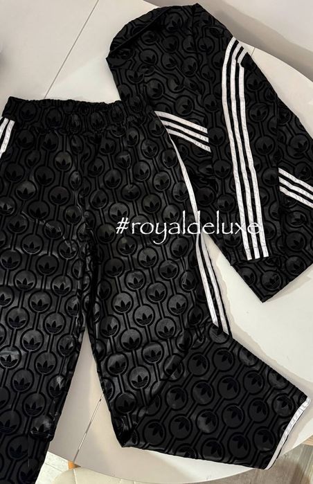 Trening dama, pe stoc