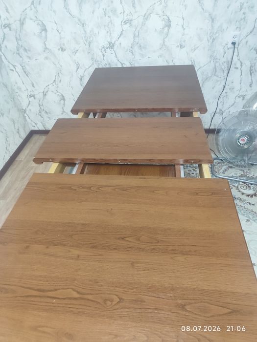 Продам стол из натурального дерева