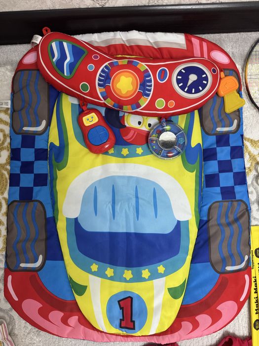 Отдам много детских вещей