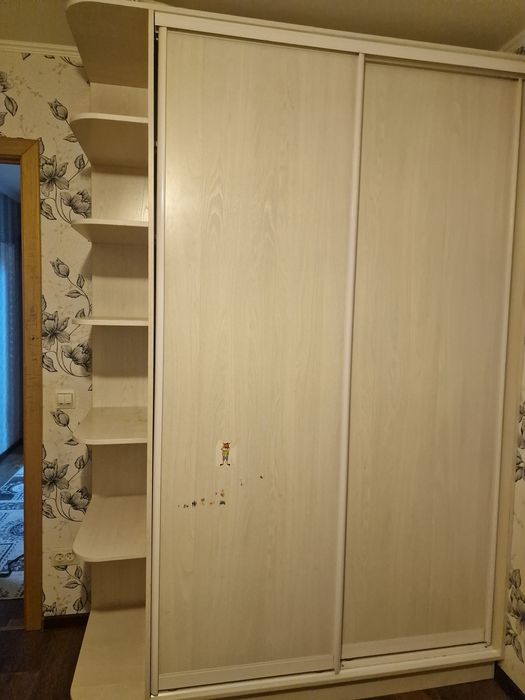 Продам шкаф купе