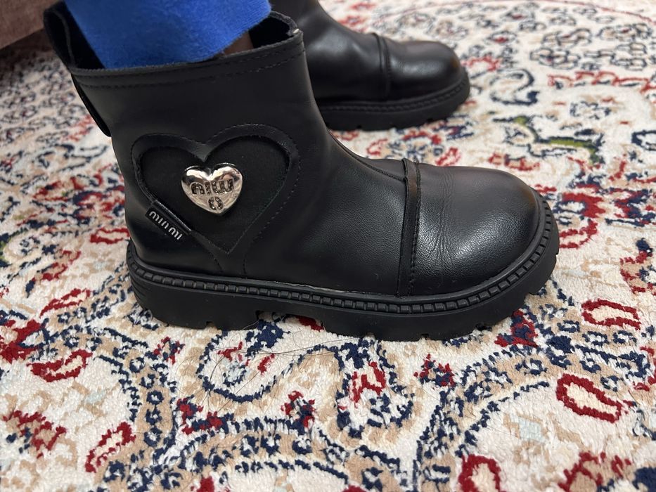 Продам сапоги для девочки