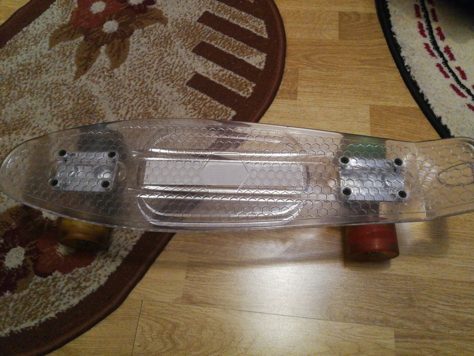 Pennyboard transparent cu leduri multicolore