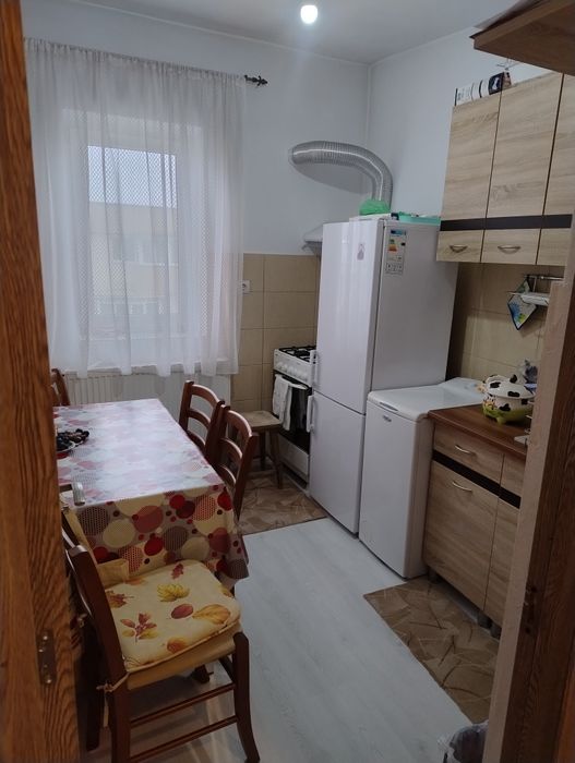 Vând garsonieră renovata confort 1