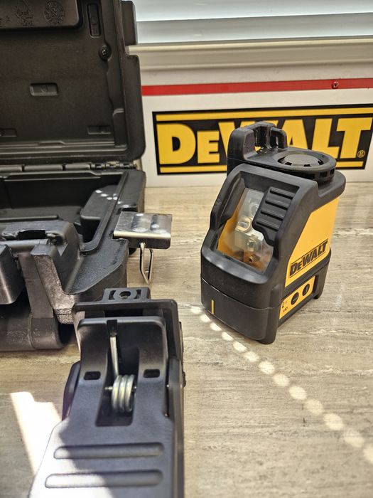 Dewalt Линеен Лазерен Нивелир DW088CG